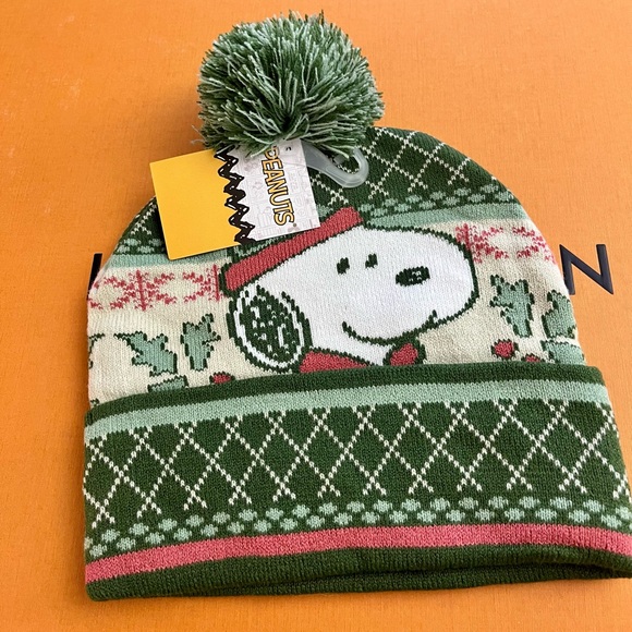 Snoopy winter hat - Picture 2 of 2